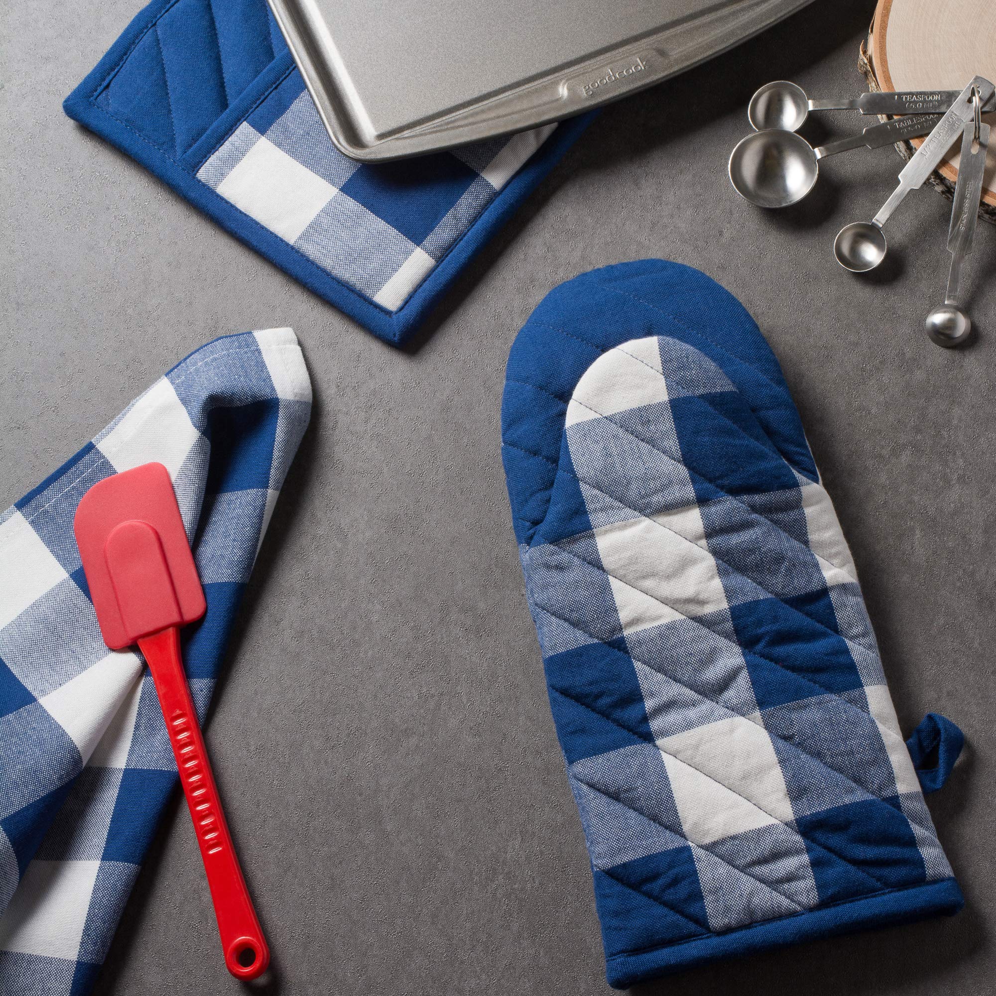 DII Buffalo Check Kitchen Collection, Classic Farmhouse Dishtowel Set, 20x30, Navy & Cream, 3 Piece - Image 7