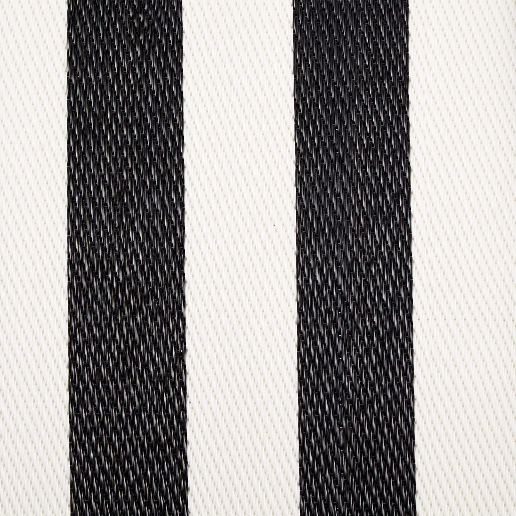 DII Outdoor Rug Collection Reversible Woven Polypropylene Plastic Straw Mat, 4x6-Feet, Black & White - Image 5