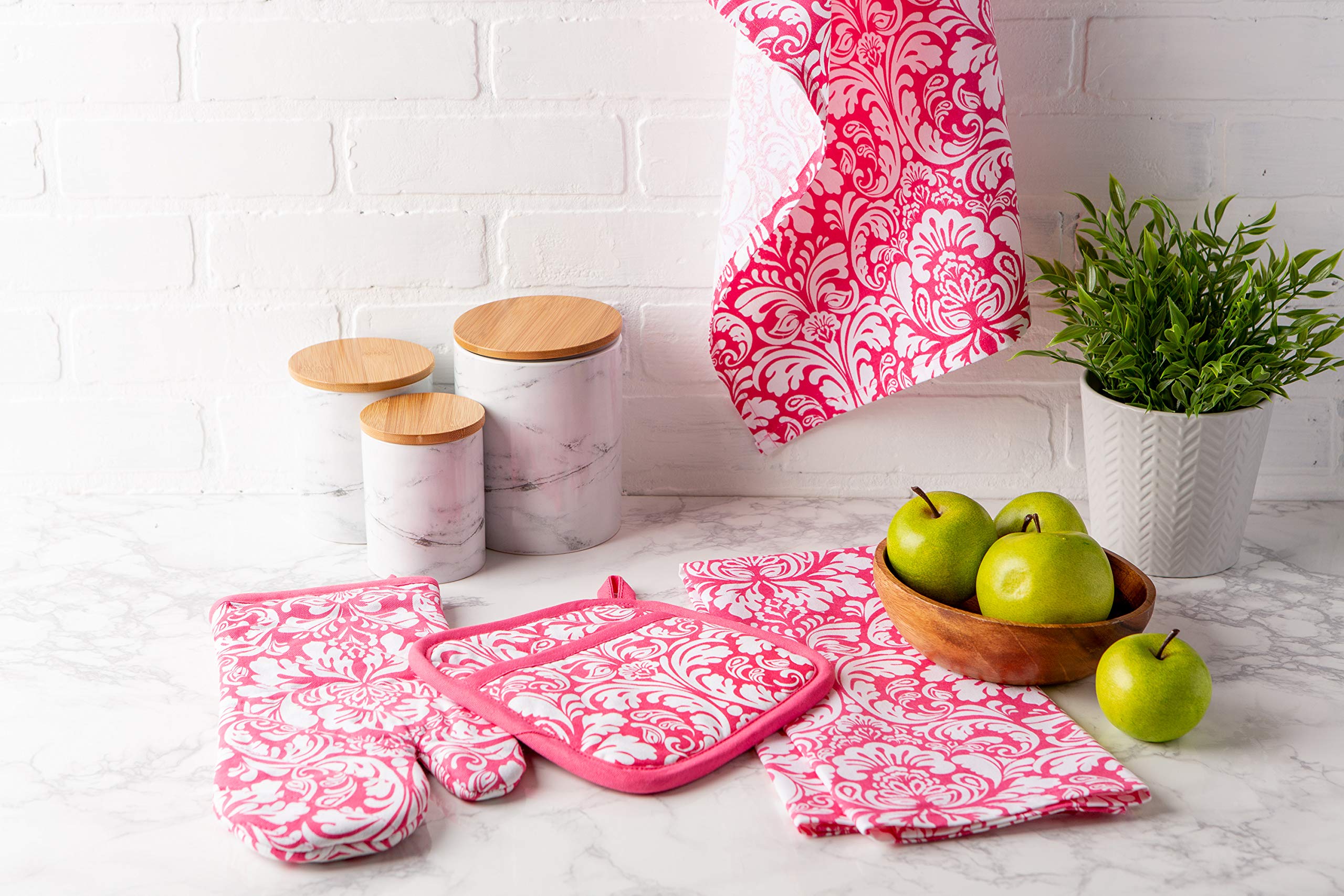 DII Quilted Kitchen Oven Mitt & Potholder Set, Hanging Loop for Convenient Storage, OM 6.5x12/PH 8x8.5, Pink Damask Print, 2 Piece - Image 4